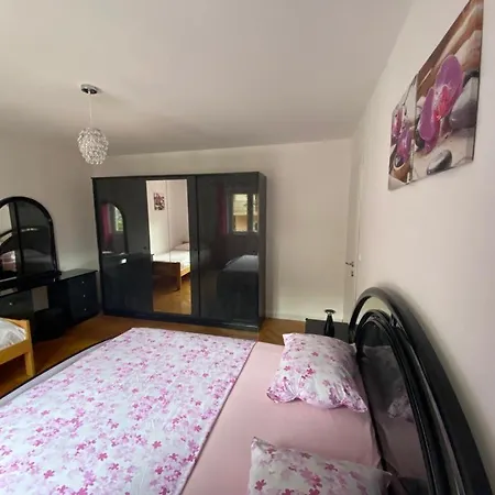Apartment Ana