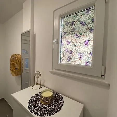 Ana Apartment Split